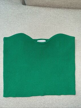 CRESCENT Ribbed Strapless Tube Top
